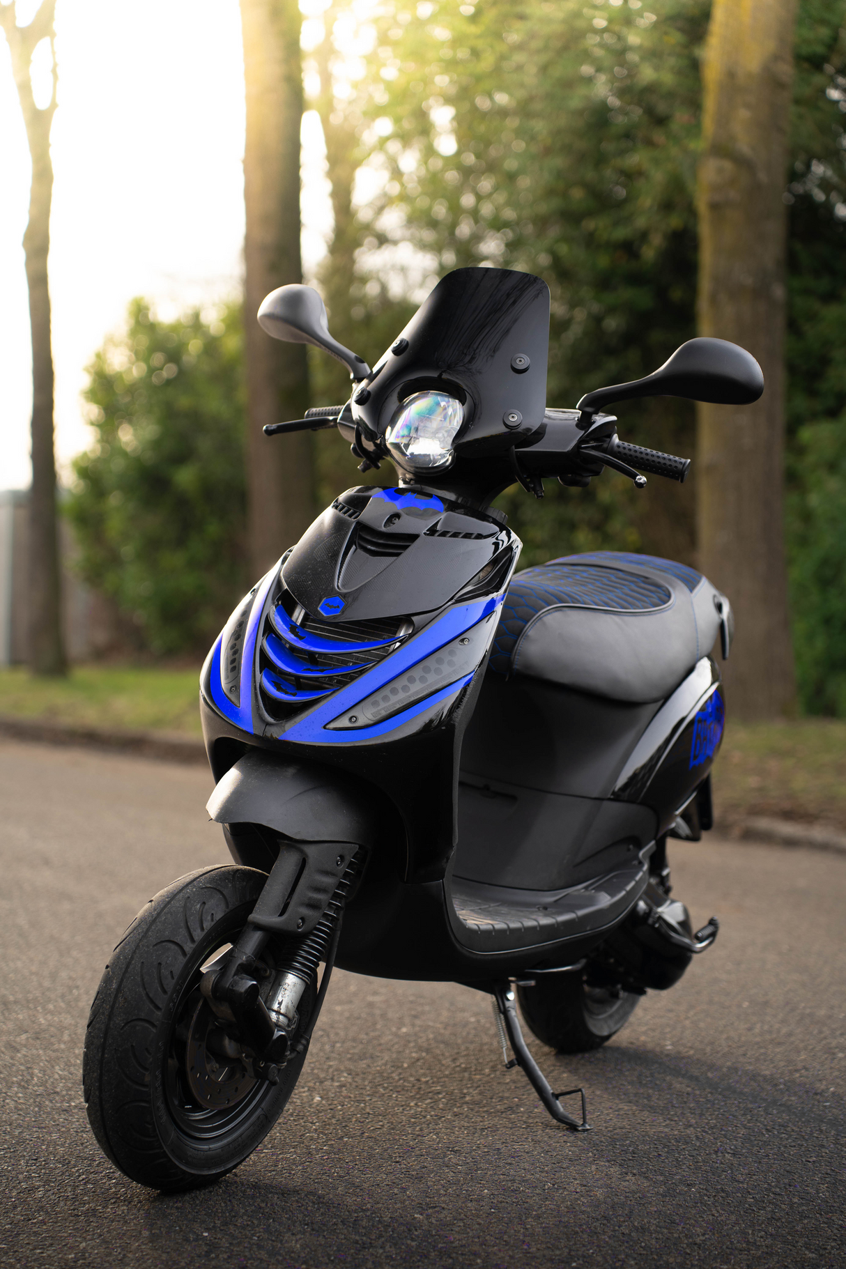 Fenom Saddle Cover Alcantara Look Blue Piaggio Zip