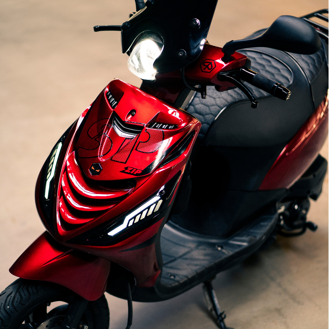 Alles over de Piaggio Zip 2000