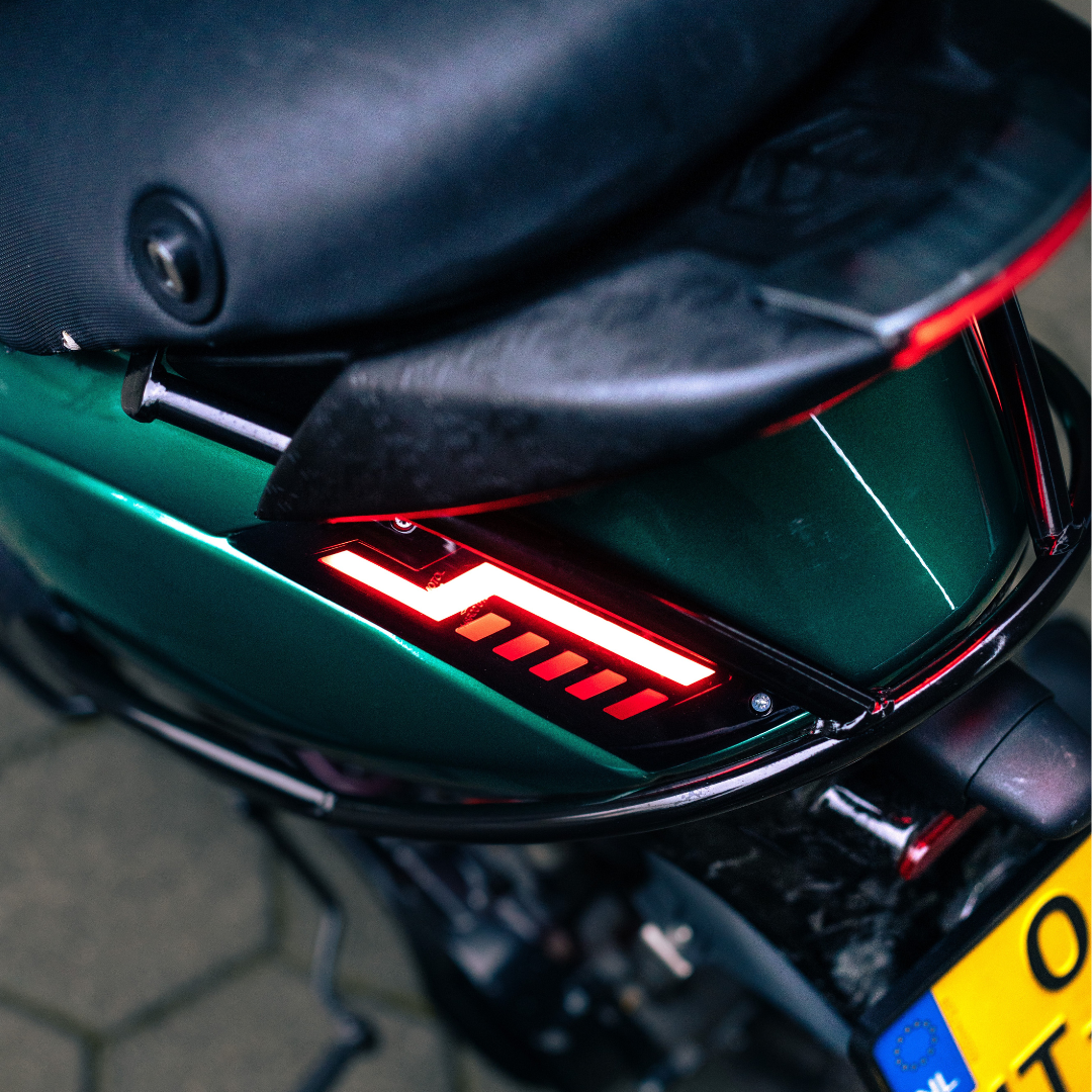 Alpha Led Piaggio Zip front / rear Flow / Matrix