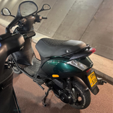 Zadelhoes Alcantara / Carbon Piaggio Zip Zwart Custom zadelhoes zip